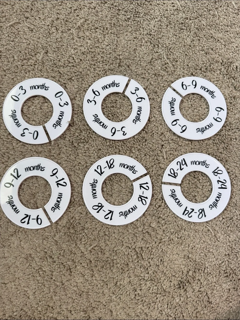 👶 5/$10!! Baby Closet Divider Rings in White - Monthly Size Organizers